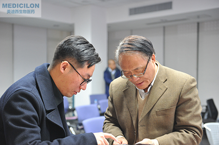 BB贝博临床前副总裁顾性初博士为与会者答疑解惑