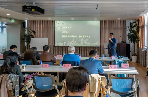 科望医药共同首创人兼首席科学馆卢宏涛博士 