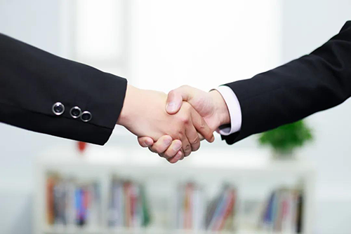 秉持着“专一创新，用心服务”的理想，BB贝博一向把每一个客户当作是公司的VIP