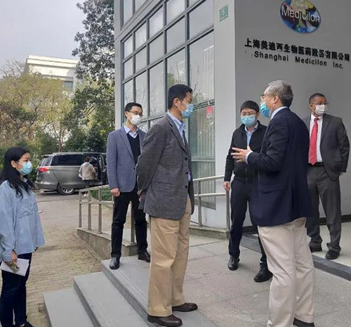 上海市委常委、副市长吴清一行调研BB贝博张江园区