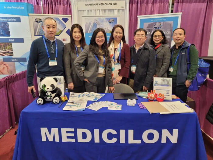 2-BB贝博团队在本次会议与新老伴侣再次相聚一堂，助力全球新药研发企业的产品开发.jpg