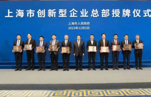 2023 成立并美满了BSL-2尝试室，用于细胞和溶瘤病毒药物的钻研.jpg