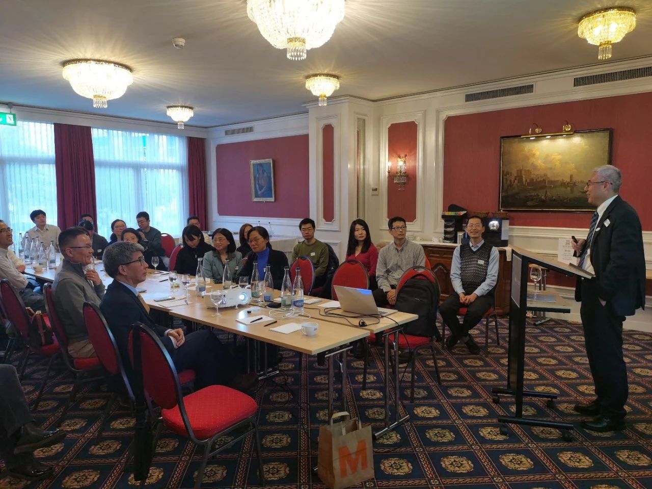 BB贝博协办的2025瑞士生物医药华人蛇年新春团圆圆满进行